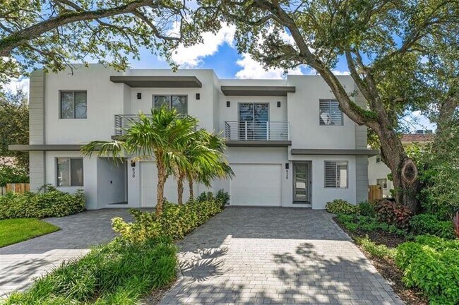 Photo - 828 SW 30th St