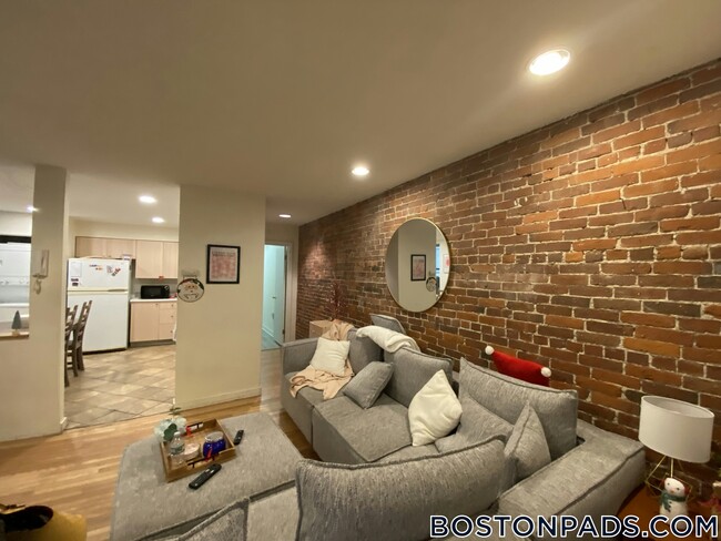 Photo - 71 Gainsborough St Apartment Unit 101