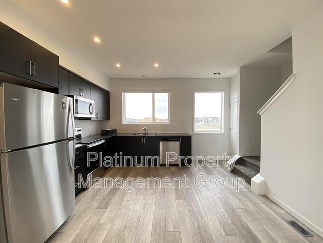 Photo - 6505 Country Hills Blvd NE