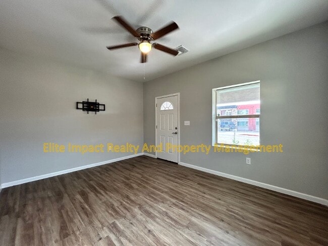 Photo - 1330 N Tyndall Ave