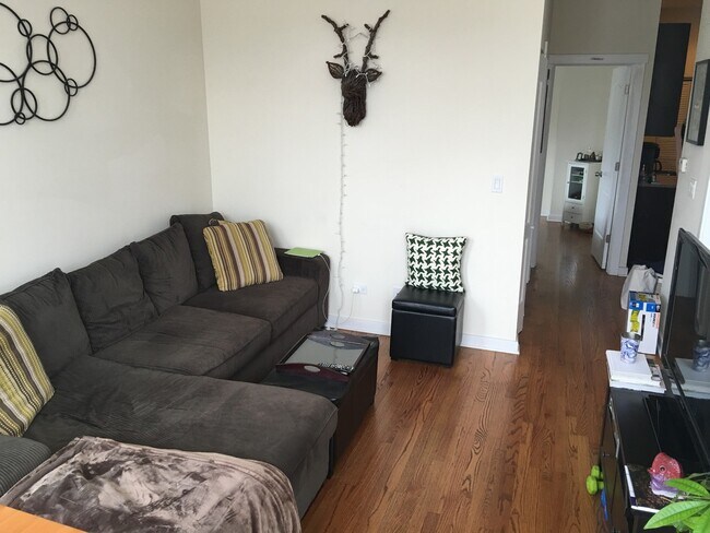 Photo - 1645 W Huron St Unit 3F