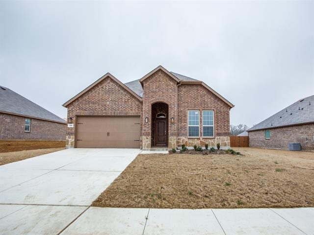 Photo - 123 Lakeview Cir