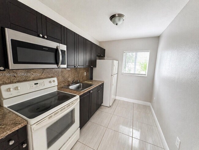 1920 Washington Ave Unit 3