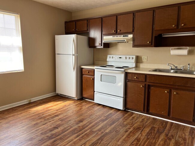 Photo - Lynn Unit 17 Lynn