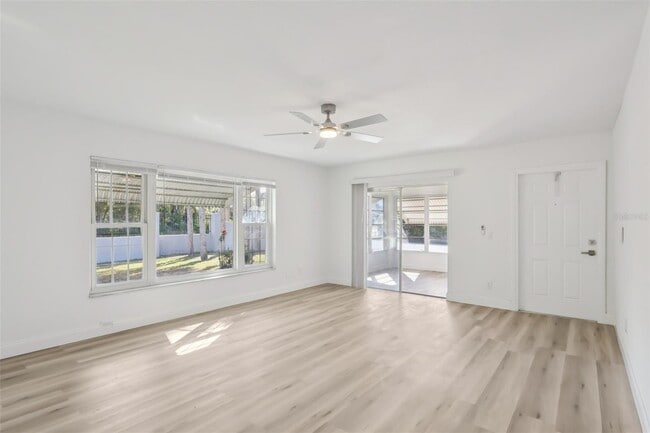 Photo - 11147 Acme Dr