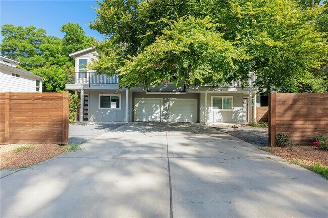 Photo - 1114 Walton Ln