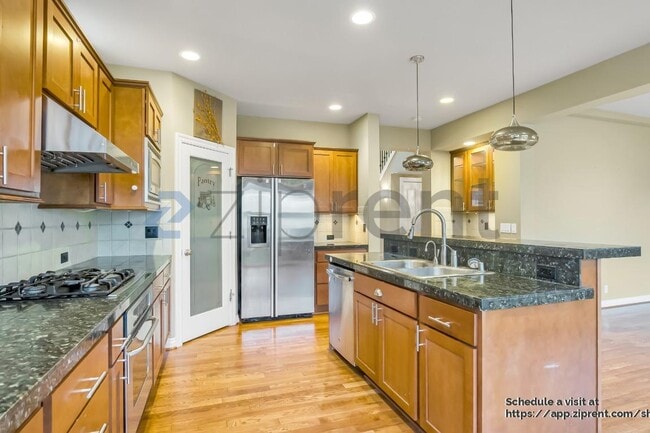 Photo - 4722 SE 2nd St