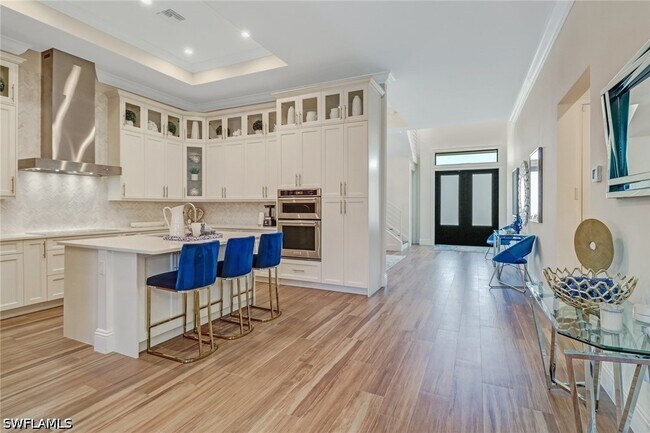 2875 Coco Lakes Dr