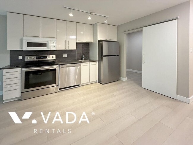 Photo - Fusion 1 BR APT Rental 301-828 Cardero St Vancouver: VADA Unit 301