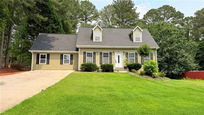 Building Photo - 446 Russell Cemetery Rd