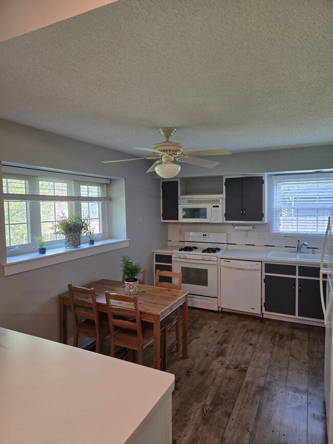 Photo - 1104 Marietta Dr