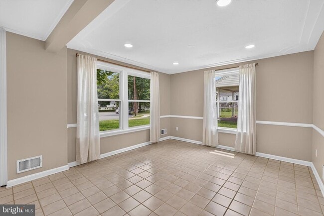 Photo - 7027 Jefferson Ave