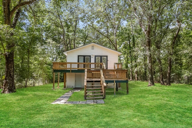 Building Photo - 512 Old Fort Dr