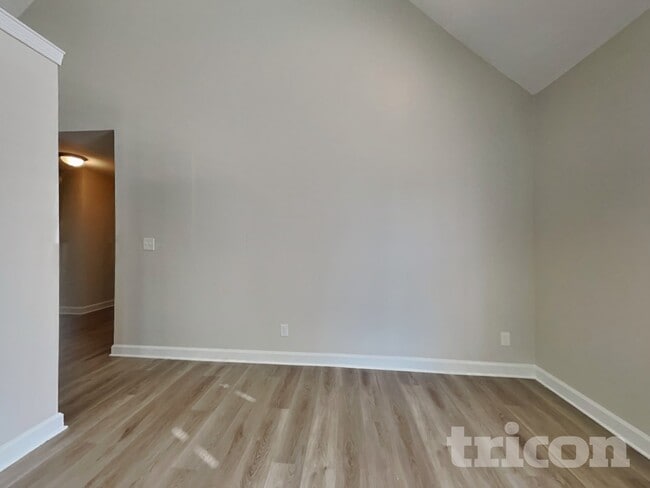 237 Wexford Dr
