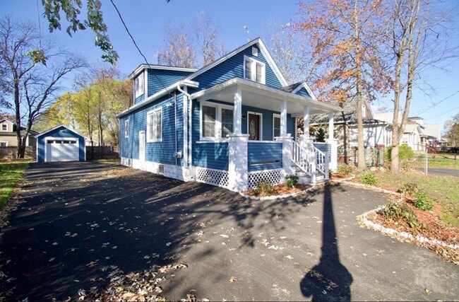 Photo - 158 Gilbert Ave