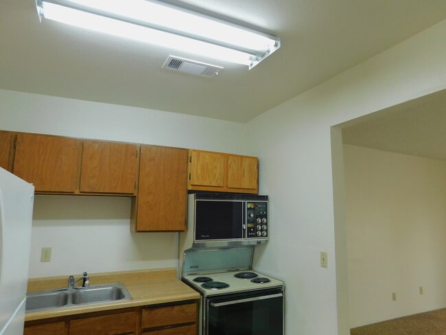 Photo - 303 W Atlantic Ave