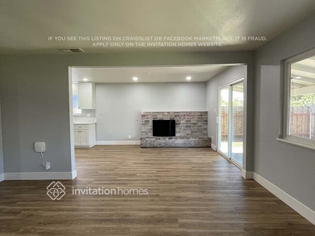 Photo - 2332 Zinfandel Dr