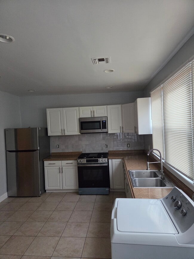 Photo - 117 Seaview Ave Unit 2