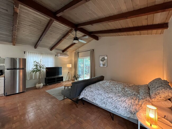 Photo - 1715 E Del Mar Blvd