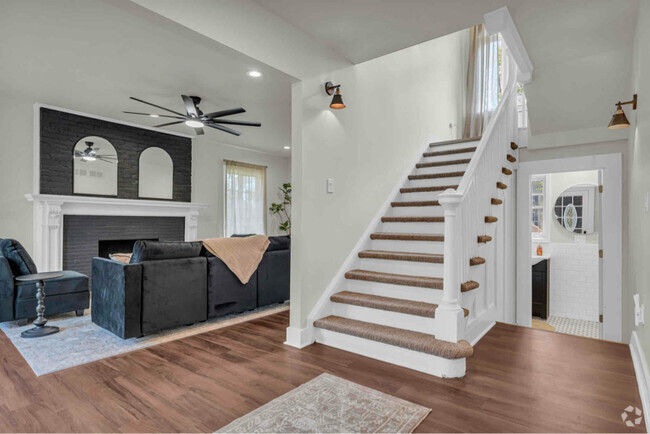 Building Photo - 7370 La Salle Blvd Rental