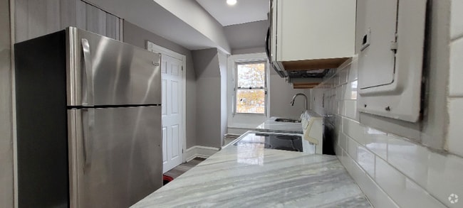 Building Photo - 1127 W Duncannon Ave Rental
