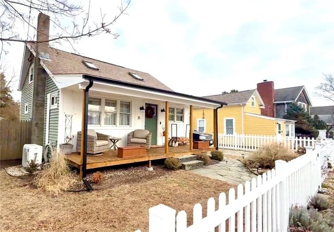 35 Island Ave