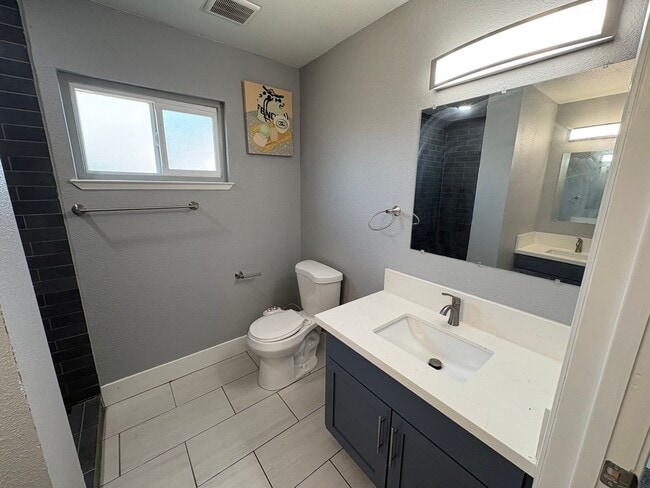 Photo - Solar equipped Lemoore home Available Now!