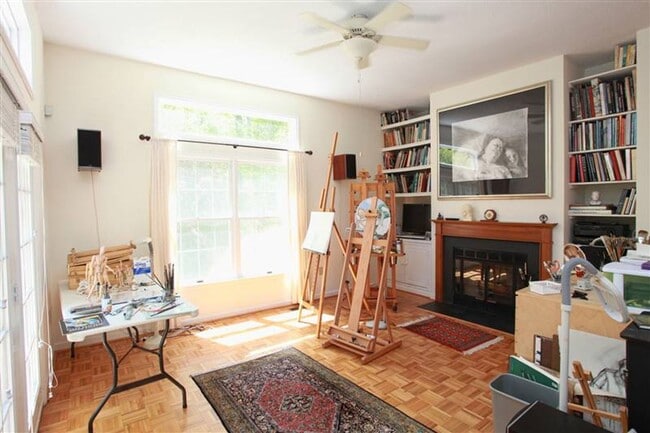 104 Mallard Ct