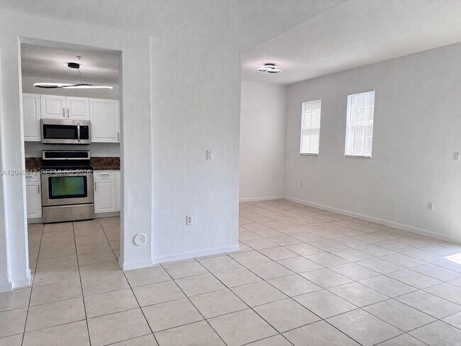 Photo - 11102 NW 83rd St Unit 203