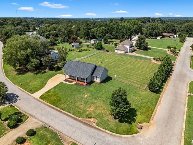Photo - 402 McFall Ct