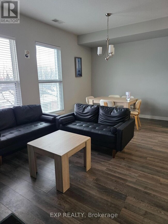 Photo - 62 Balsam St