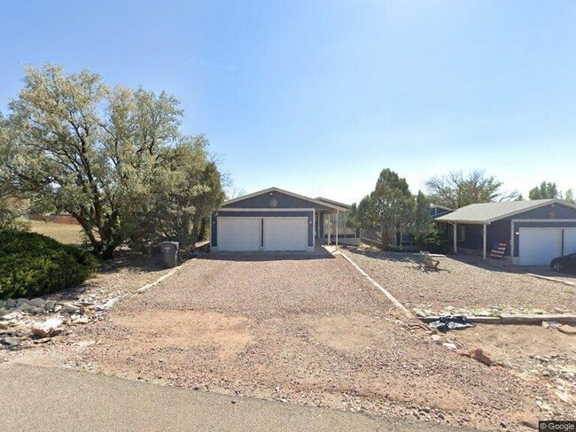 Building Photo - 240 W Kyle Dr Rental