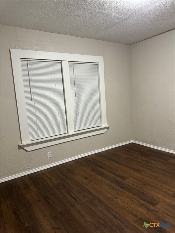 Photo - 2320 Woodland Dr