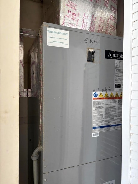 Photo - 44 Waltham B