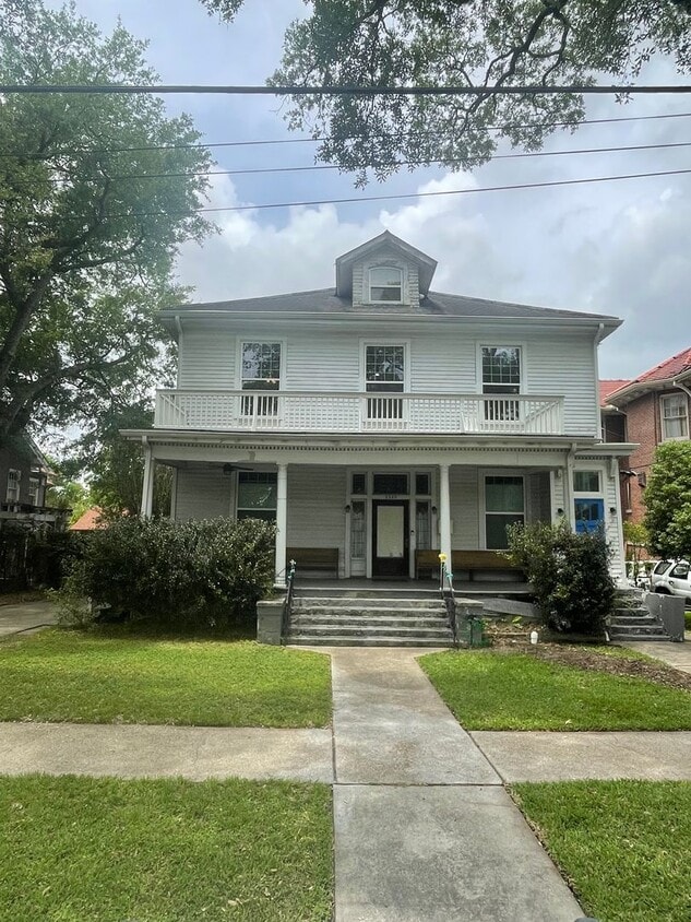 Photo - 2228 - 2230 Napoleon Avenue