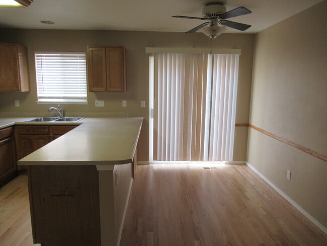 Photo - 1918 Bristlecone Dr