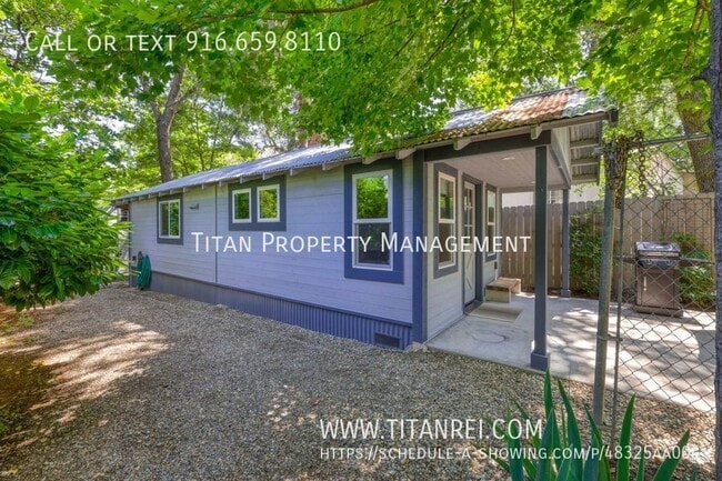 Building Photo - 375 CA-49