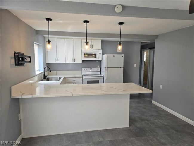 Photo - 1037 June Ave