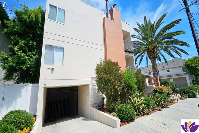 Photo - 4220 Fair Ave Condo Unit 201