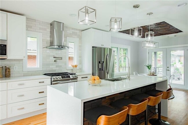 Photo - 259 Mellrich Ave NE