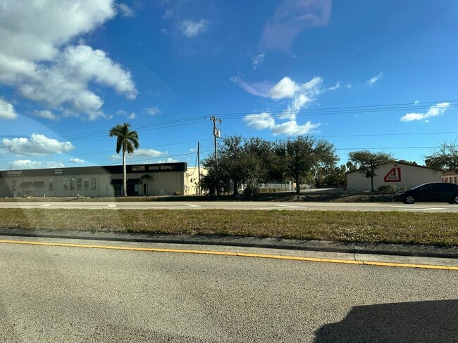 Photo - 620 SE 15th Ave