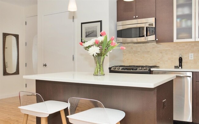 Photo - 232 PAVONIA Ave Unit 309