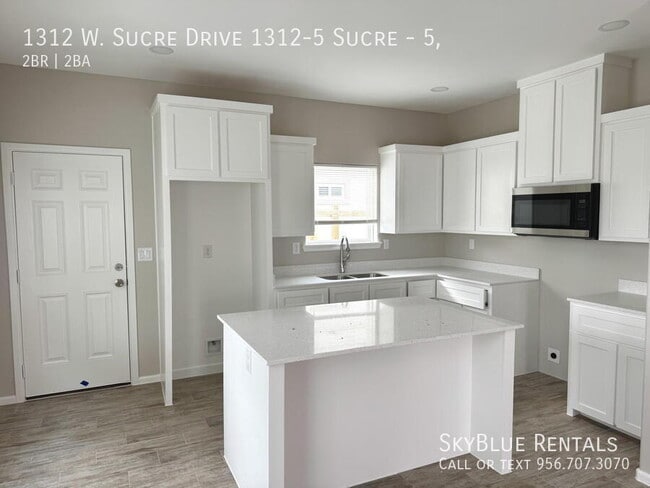 Building Photo - 1312 W Sucre Dr Unit 5,