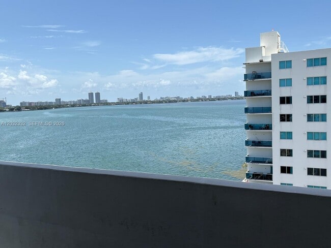 Building Photo - 7545 E Treasure Dr Unit 9H