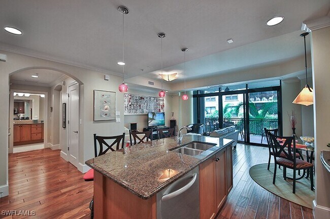 Photo - 9123 Strada Pl Unidad 7201