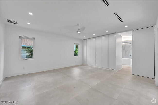 Building Photo - 2517 Kings Lake Blvd Rental