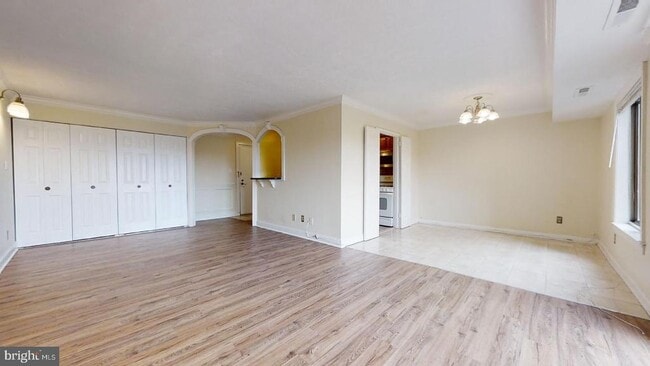 Photo - 3100 S Manchester St Unidad 718