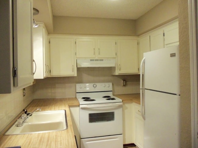 Photo - 1414 E Mart-Way Cir
