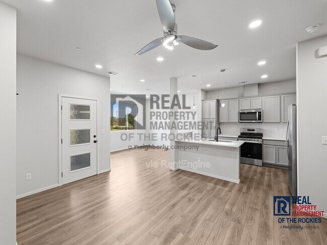 Photo - 4804 Denys Dr.