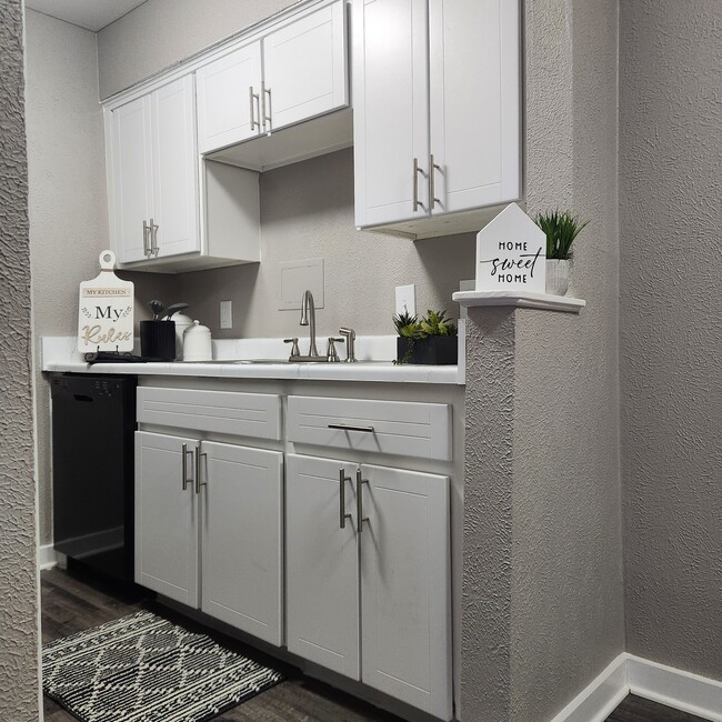 Photo - Parkway Villas